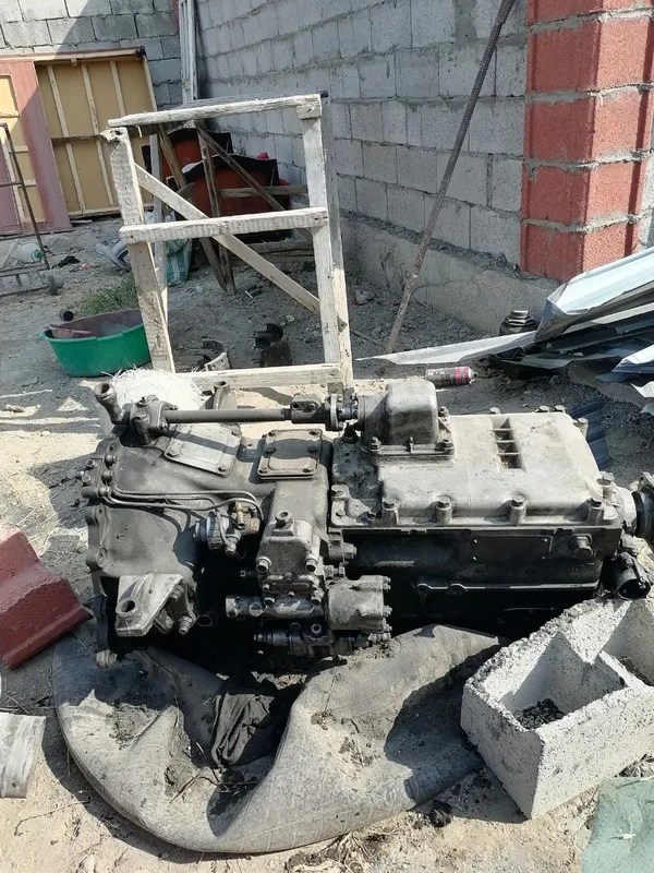 Kamaz koropka va dilitl sotiladi holati yaxshi Kamaz koropka va dilitl sotiladi holati yaxshi