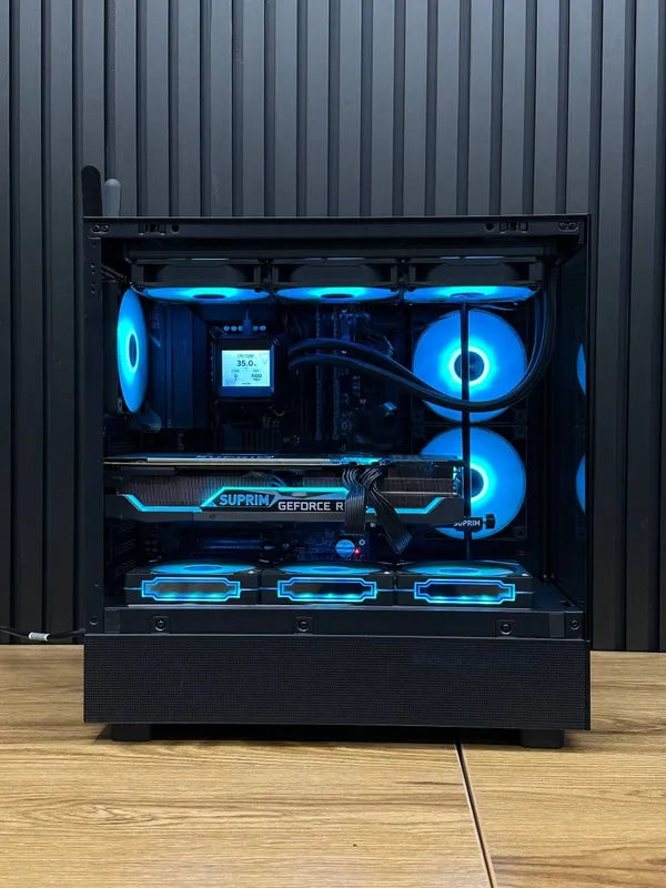 i7 13700KF + 3070Ti suprime 4 i7 13700KF + 3070Ti suprime 4
