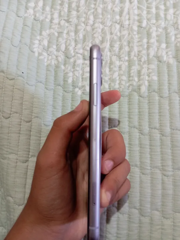 iPhone 11 5