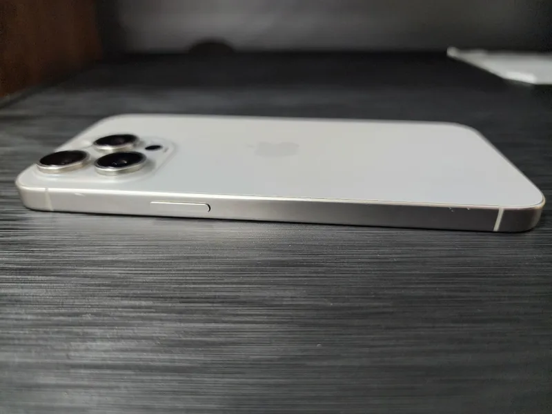 iphone 15 Pro Max VN/A 256GB bat 81% — фото 3