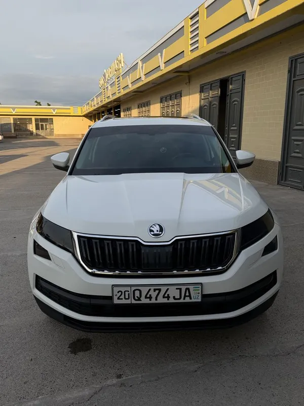 skoda sotiladi srochna