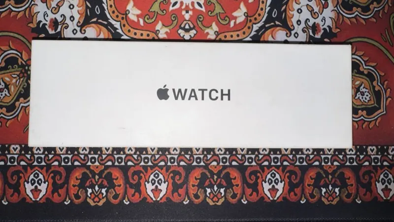 Apple Watch SE 2 40мм (100% Battery Health) Коробка + бонус — фото 2