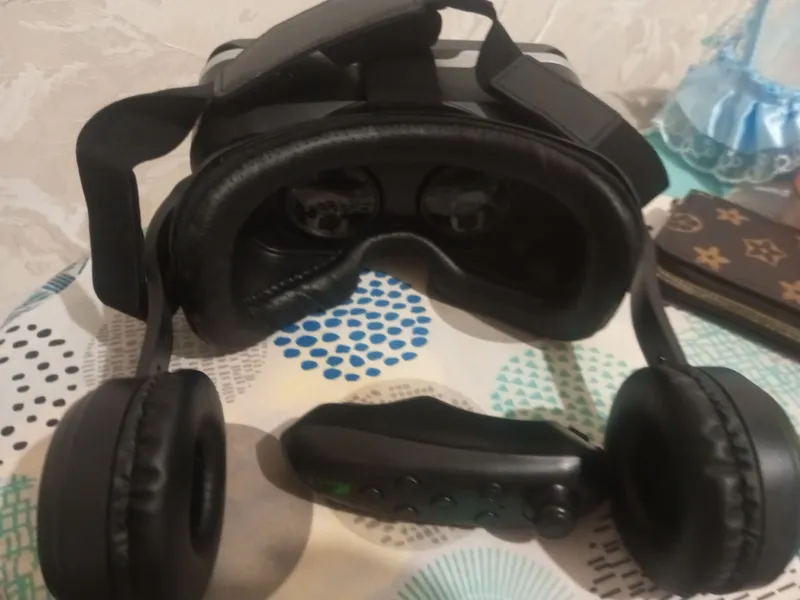 vr koʻz oynak tiniq Navoiyga dastafga pult ham bor — фото 2