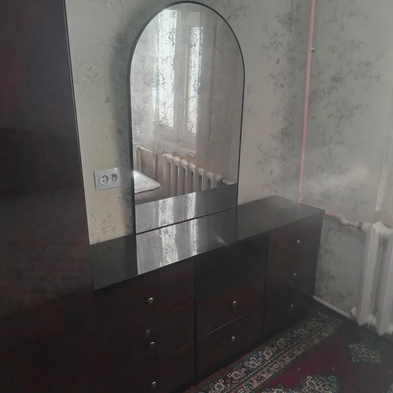 Продается Трюмо сотилади 1 Продается Трюмо сотилади 1
