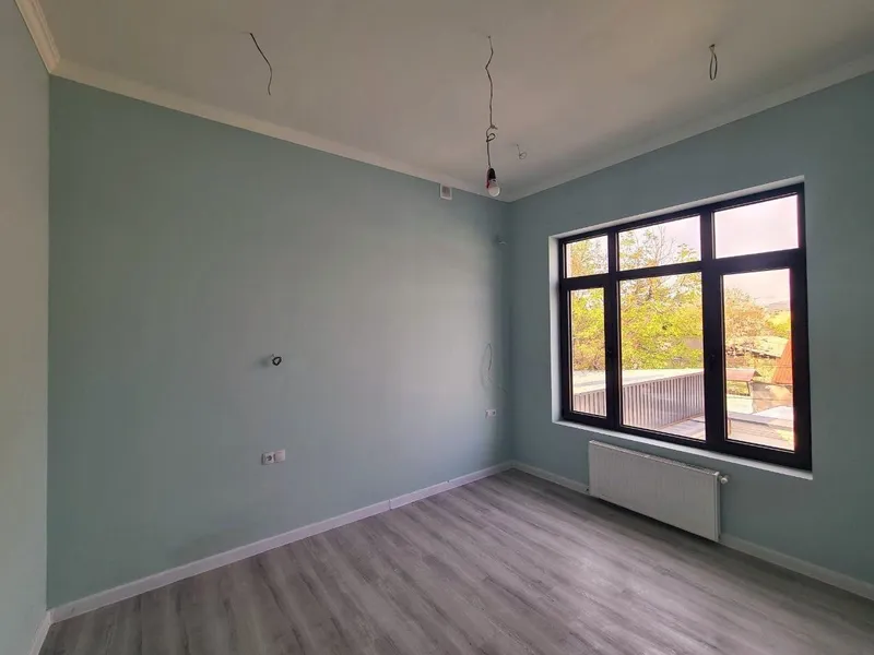 Продаю компактный новый Евро дом в М Улугбекском районе — фото 4