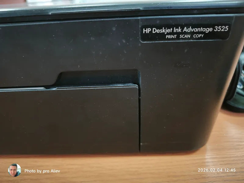 HP Deskjet 3525 Ink Advantage e-All-in-One 2 HP Deskjet 3525 Ink Advantage e-All-in-One 2