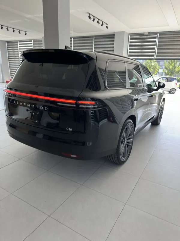 Leapmotor C16 280km Hybrid Full 3 pozitsiya 3 Leapmotor C16 280km Hybrid Full 3 pozitsiya 3