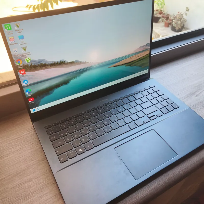 ASUS ZenBook 6