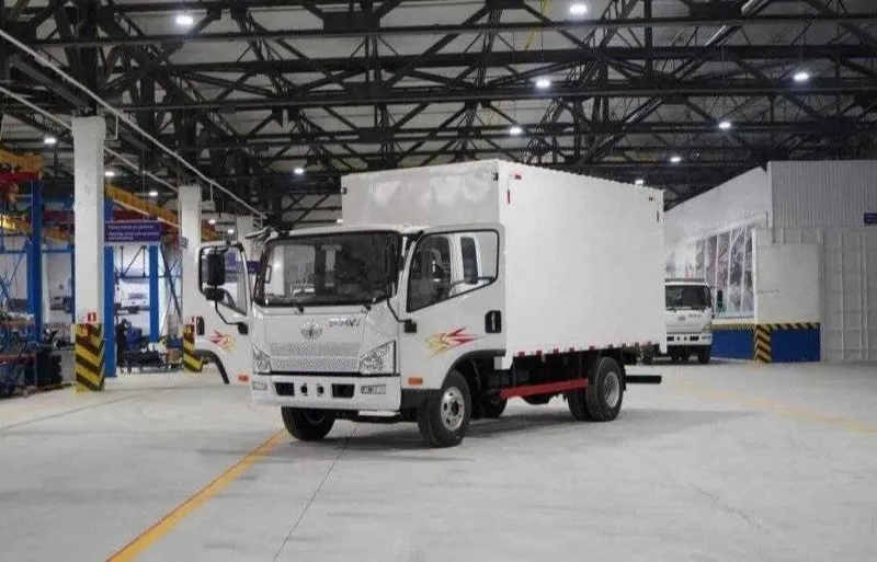 Yangilangan Автофургон цельнометаллический FAW Tiger V, (27,5 м³) 5,70 — фото 1