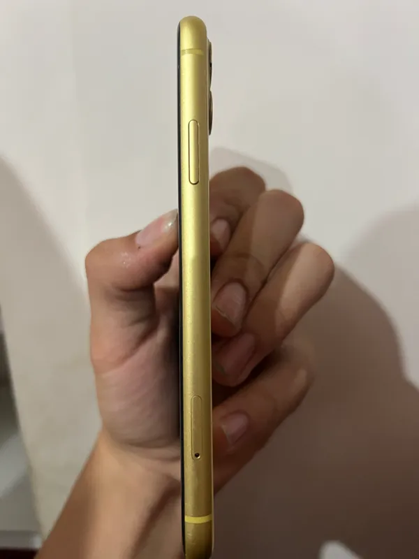 iPhone 11 9