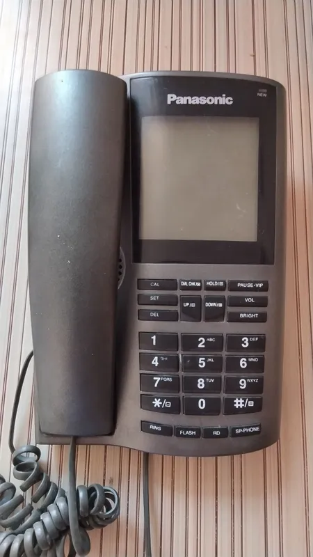 Panasonic statsionar tugmali telefonlar sotiladi 2