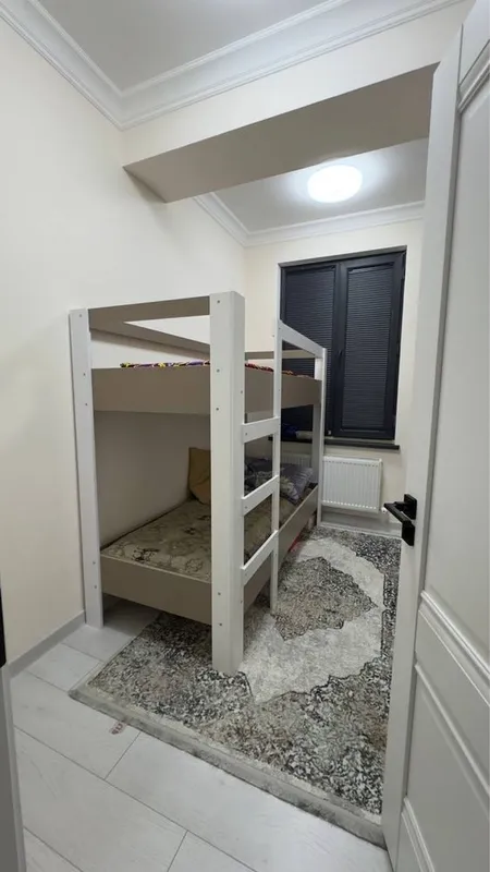 Krovat 2 etaj srochna sotiladi