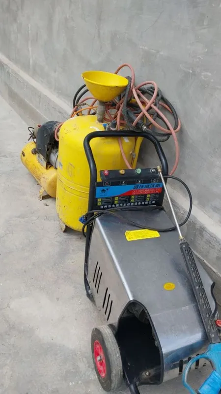 Karcher sotiladi 3 fazali faqat karcherni o’zi sotiladi