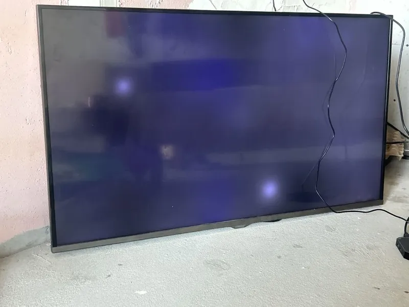 Продаётся оригинальный телевизор Samsung 40" 2