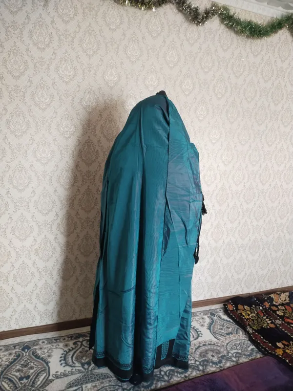 Qadimgi 19 asr qol iwi paranji