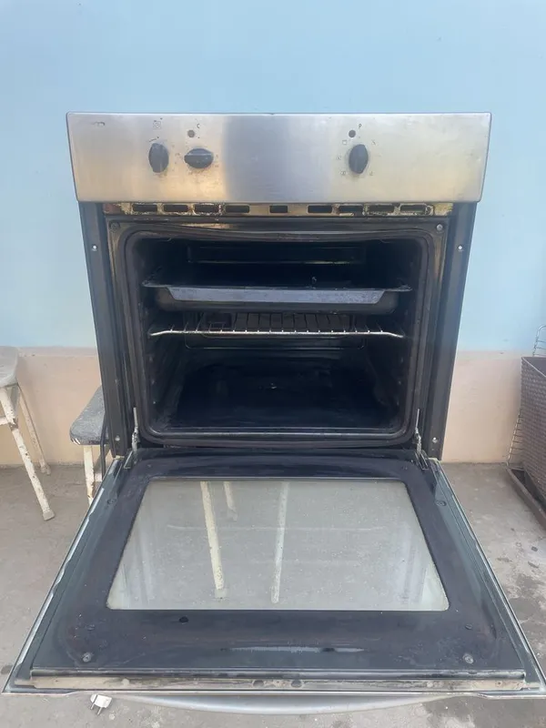 Продаеться духовой шкаф BEKO