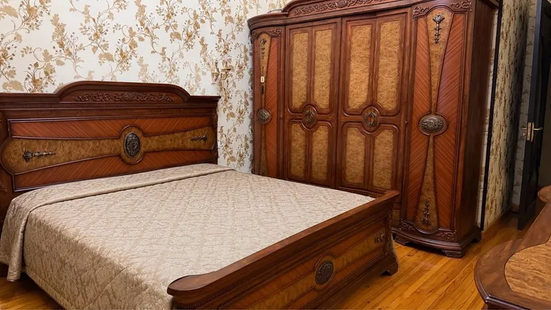 Шикарная мебель для спальни в итальянском стиле