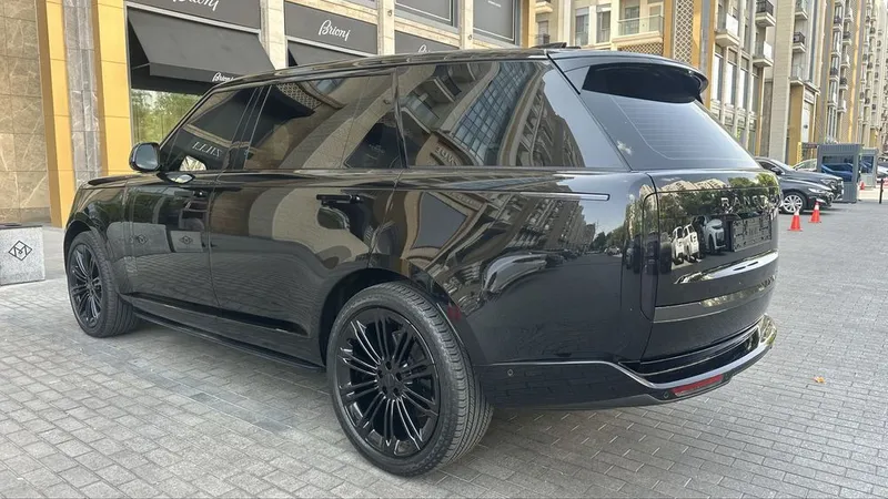 Range Rover Autobiografy 2026 год long 4 Range Rover Autobiografy 2026 год long 4