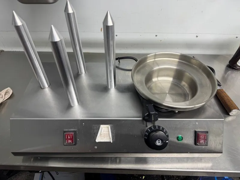 Apparat hot doga sosiska pishiradi france hot doga zor Apparat hot doga sosiska pishiradi france hot doga zor