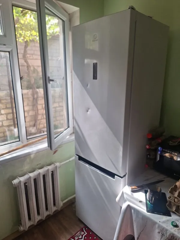 Музлатгич ,,Indesit" сотилади, бу'йи 2метрдан баланд — фото 1