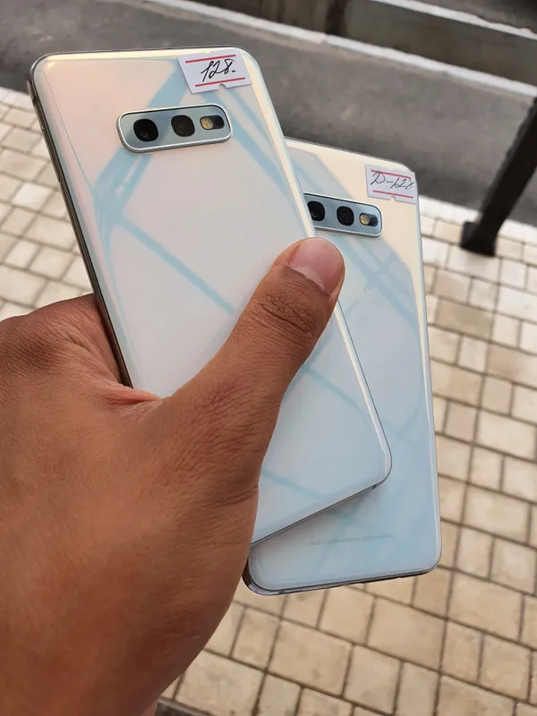 Samsung Galaxy S10e DUOS. OzU 6/128 GB. IDEALNIY 1 Samsung Galaxy S10e DUOS. OzU 6/128 GB. IDEALNIY 1