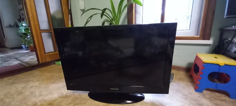 Televizor sotaman 1 Televizor sotaman 1