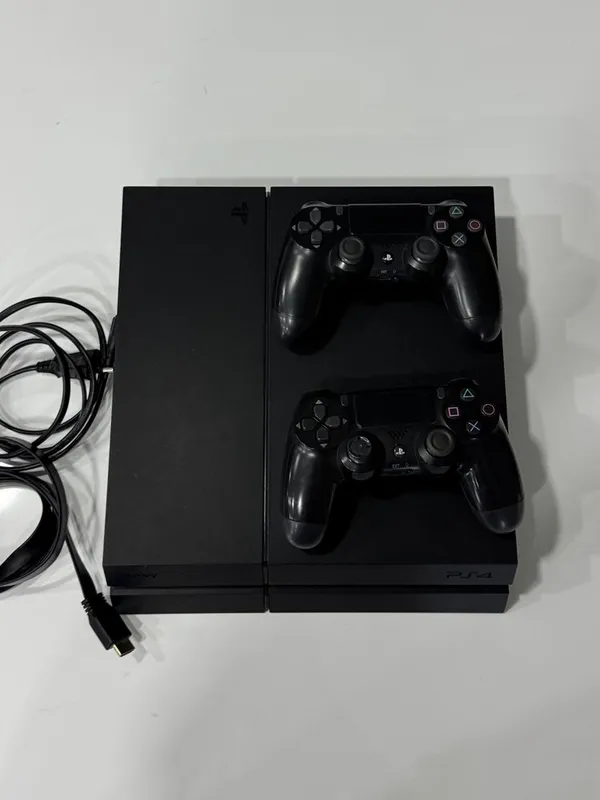 PS4 Fat 1TB + 2 геймпада, полностью рабочая