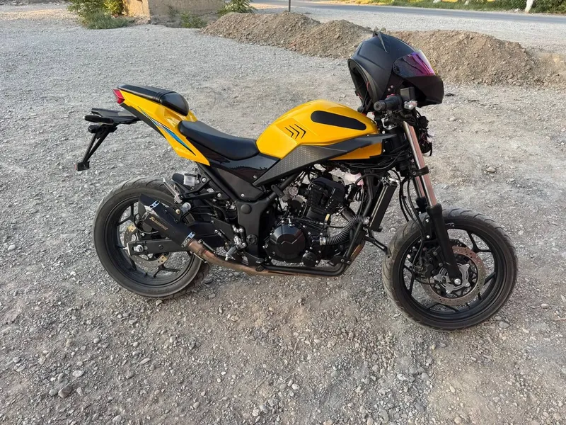 Moto bayk kavasaki reblika 4 Moto bayk kavasaki reblika 4
