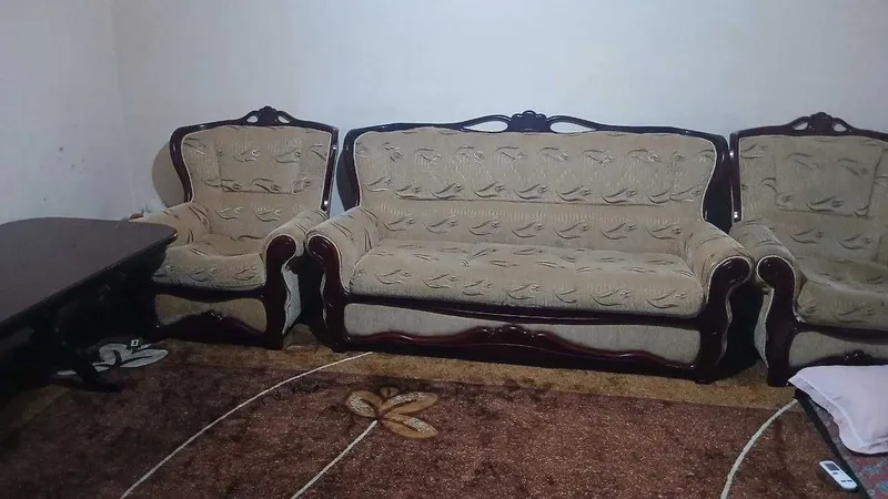 Мяхкий диван, стол Мяхкий диван, стол