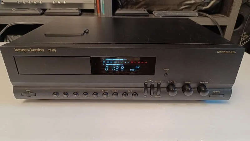Кассетная дека Harman/Kardon TD 420 2 Кассетная дека Harman/Kardon TD 420 2