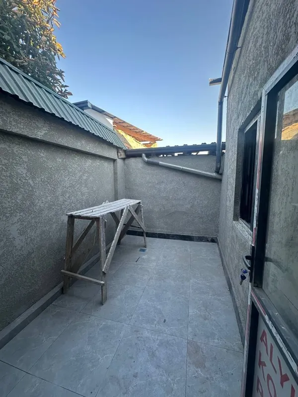 3 xonali uycha sotiladi 1