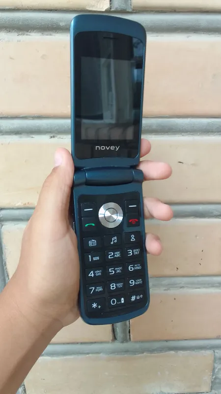 telefon NOVEY