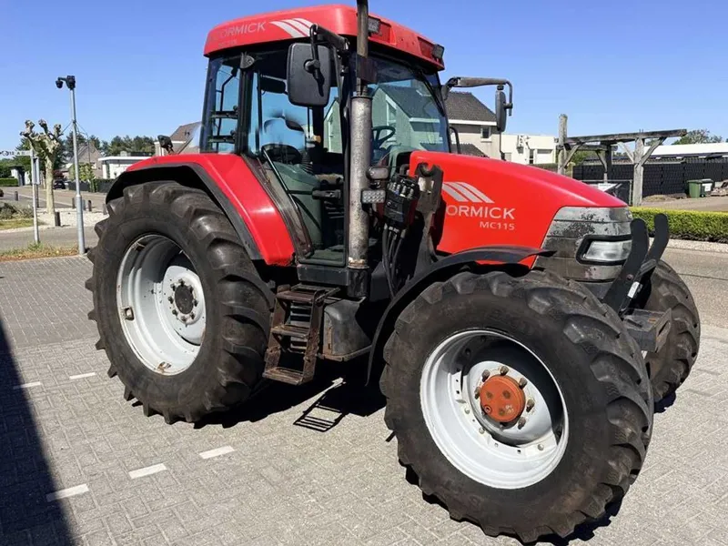 Трактор колесный McCormick MC115 — фото 2