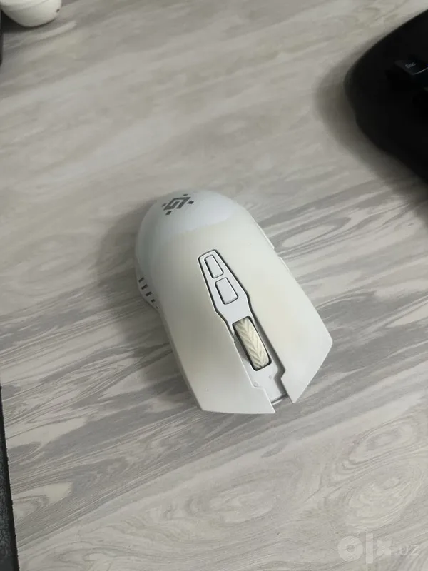 RGB yoritgichli simsiz o‘yin sichqonchasini sotaman 4 RGB yoritgichli simsiz o‘yin sichqonchasini sotaman 4