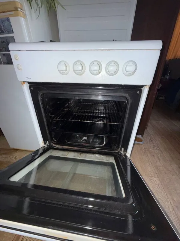 Продам газовую плиту артель