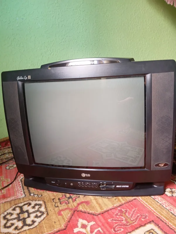телевизор