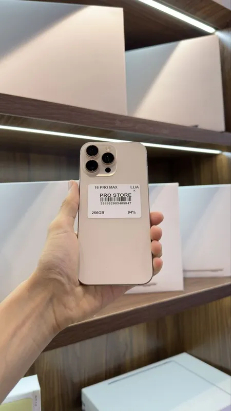iphone 16 pro max naxtka 1