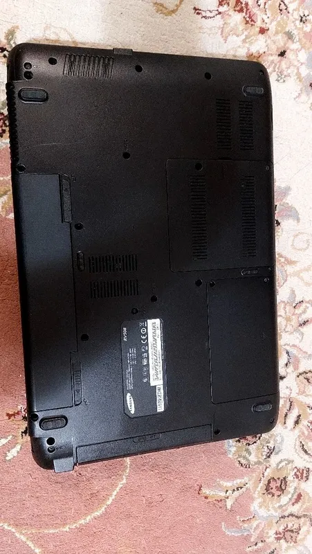 ноутбук Samsung RV508 (модель NP-RV508-A03JO). — фото 2