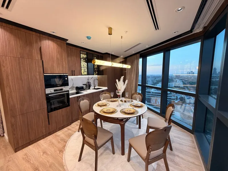 Piramit Tower ЖКda ta’mirli, mebel va Bosh texnikasi bilan, panoramali oynali va Tashkent City manzarali 2 xonali kvartira sotiladi 6