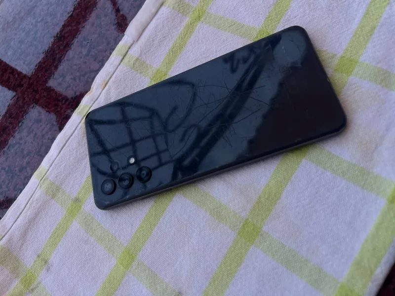 Samsung A32 sovg‘a: 2 ta tezkor zaryadlovchi, 2 ta g‘ilof va powerbank 3