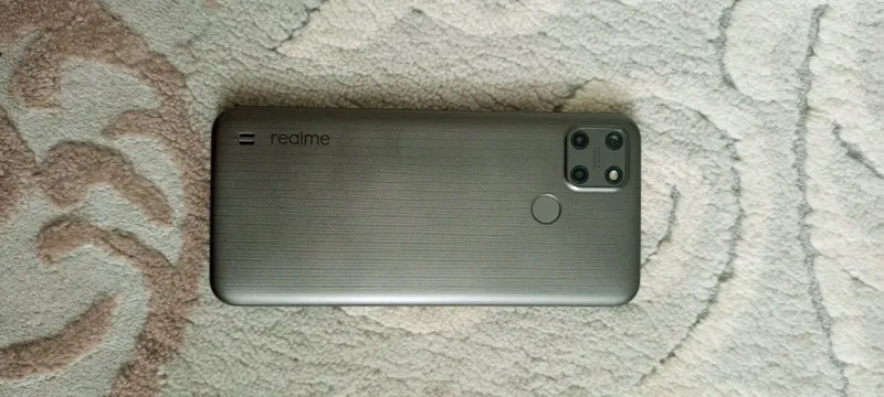 realme c25y 1