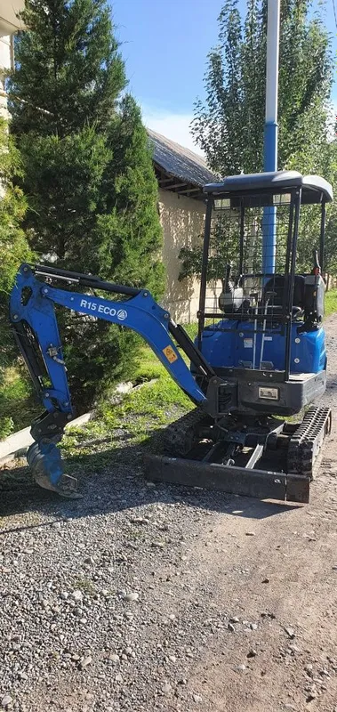 Mini ekskavator sotiladi 5 Mini ekskavator sotiladi 5
