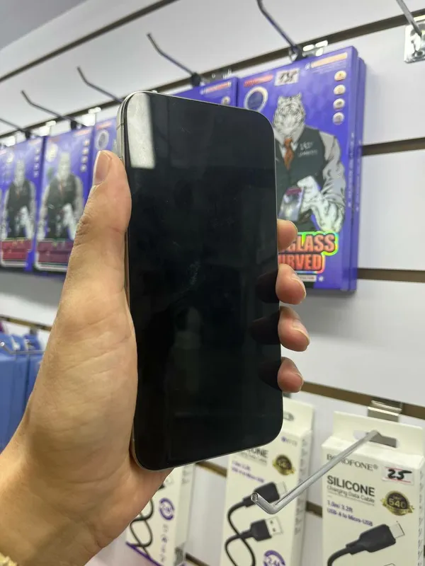 Iphone 15 pro max 86/256 e-sim — фото 1