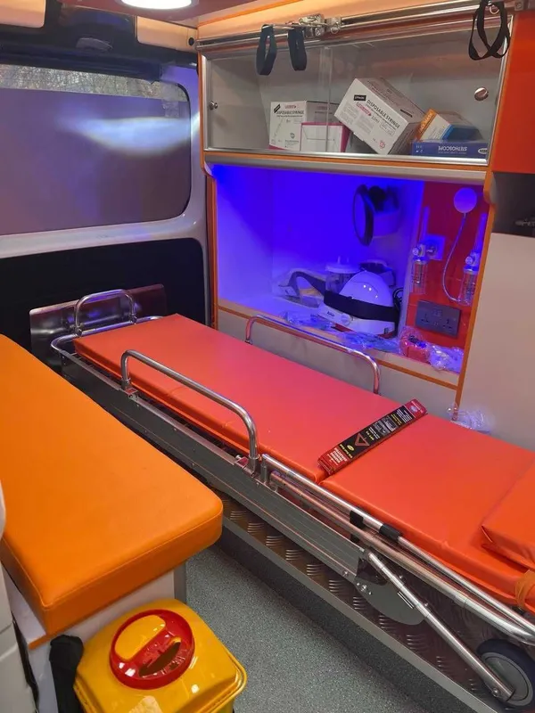 Hyundai Staria Ambulance — фото 2