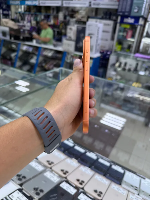 Iphone 17 pro max 6