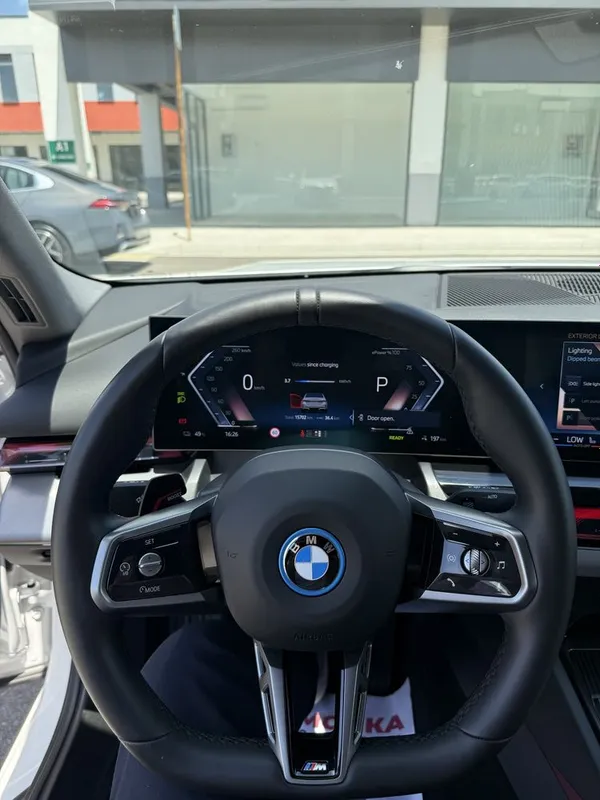 Bmw i5 35L 2024-Yil dop opsiyali varianti 15.700yurgan kraska tozza 6 Bmw i5 35L 2024-Yil dop opsiyali varianti 15.700yurgan kraska tozza 6