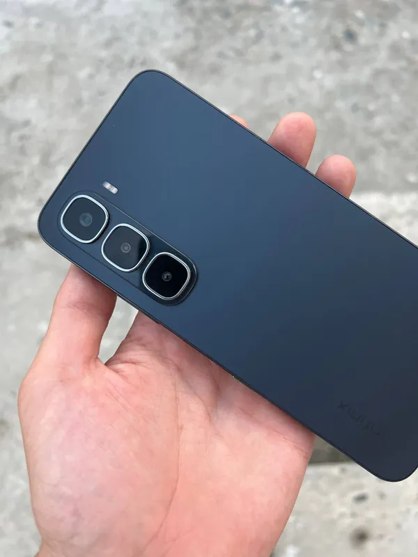 Infinix hot 60i — фото 2
