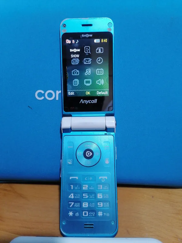 Продаеться Anycall модель SCH-W830 от Samsung 2 Продаеться Anycall модель SCH-W830 от Samsung 2