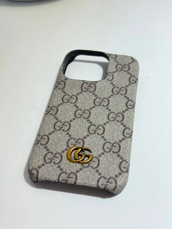 Iphone 16 pro чехол 1