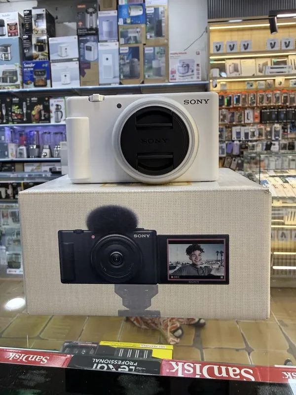 Продается Sony фотоаппарат zv-1F 1 Продается Sony фотоаппарат zv-1F 1